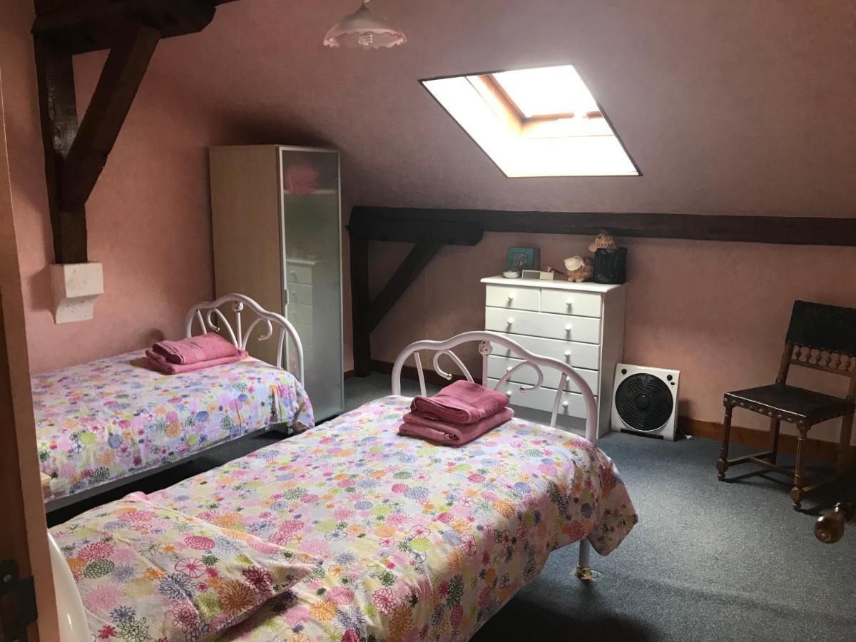 Le Logis Des Quatre Puits Bed & Breakfast Neuvicq-Montguyon ภายนอก รูปภาพ